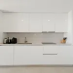 Luxurious 2 Bedroom Close To The In *