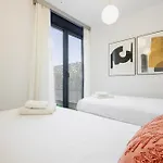 Lejlighed Luxurious 2 Bedroom Close To The In *