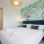 Luxurious 2 Bedroom Close To The In Lejlighed Estepona