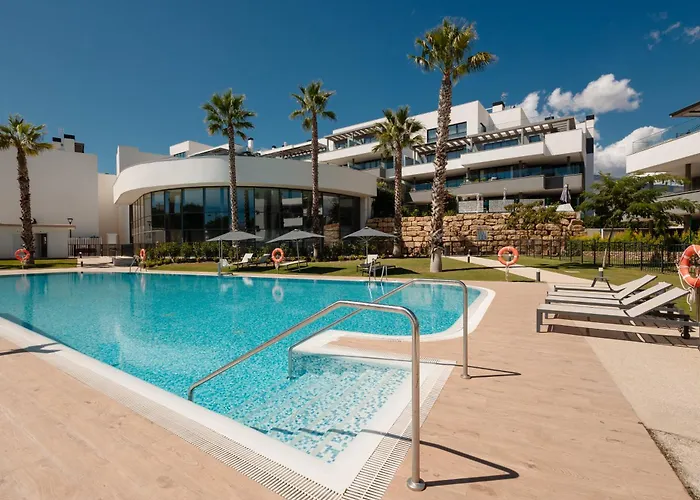 Luxurious 2 Bedroom Close To The In Lägenhet Estepona