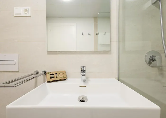 Luxurious 2 Bedroom Close To The In Estepona