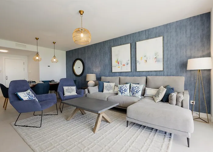 Luxurious 2 Bedroom Close To The In Lägenhet *