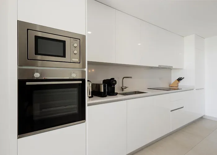 Luxurious 2 Bedroom Close To The In Estepona