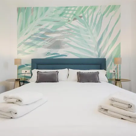 Luxurious 2 Bedroom Close To The In * 埃斯特波纳