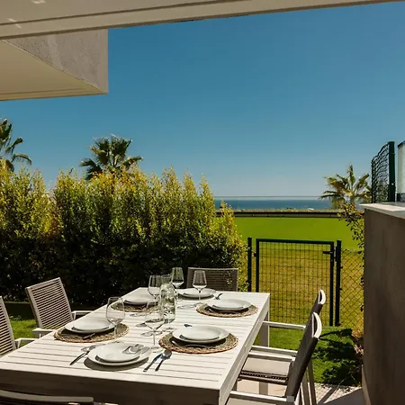 公寓 Luxurious 2 Bedroom Close To The In